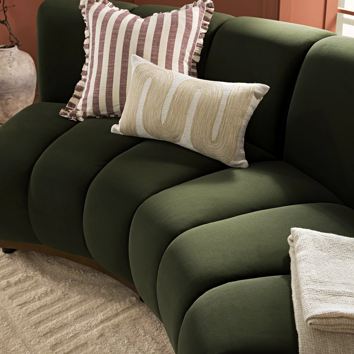 Granvia Moss Green Velvet Modular Sofa, 2-Seater Curved Sofa 4 Granvia Moss Green Velvet Modular Sofa, 2-Seater Curved Sofa - Image 4