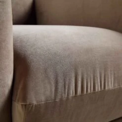 Gianni Armchair, Mink Velvet -Daals Store BOSF 9678 TAUPE VEL 1ST detail2