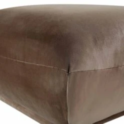 Gianni Pouffe, Mink Velvet 19 Gianni Pouffe, Mink Velvet -Daals Store BOSF 9678 TAUPE VEL STOOL detail1