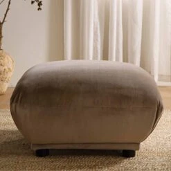 Gianni Pouffe, Mink Velvet 12 Gianni Pouffe, Mink Velvet -Daals Store BOSF 9678 TAUPE VEL STOOL scene2