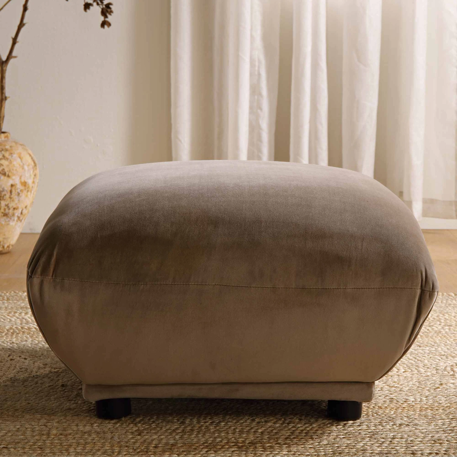 Gianni Pouffe, Mink Velvet 3 Gianni Pouffe, Mink Velvet - Image 3