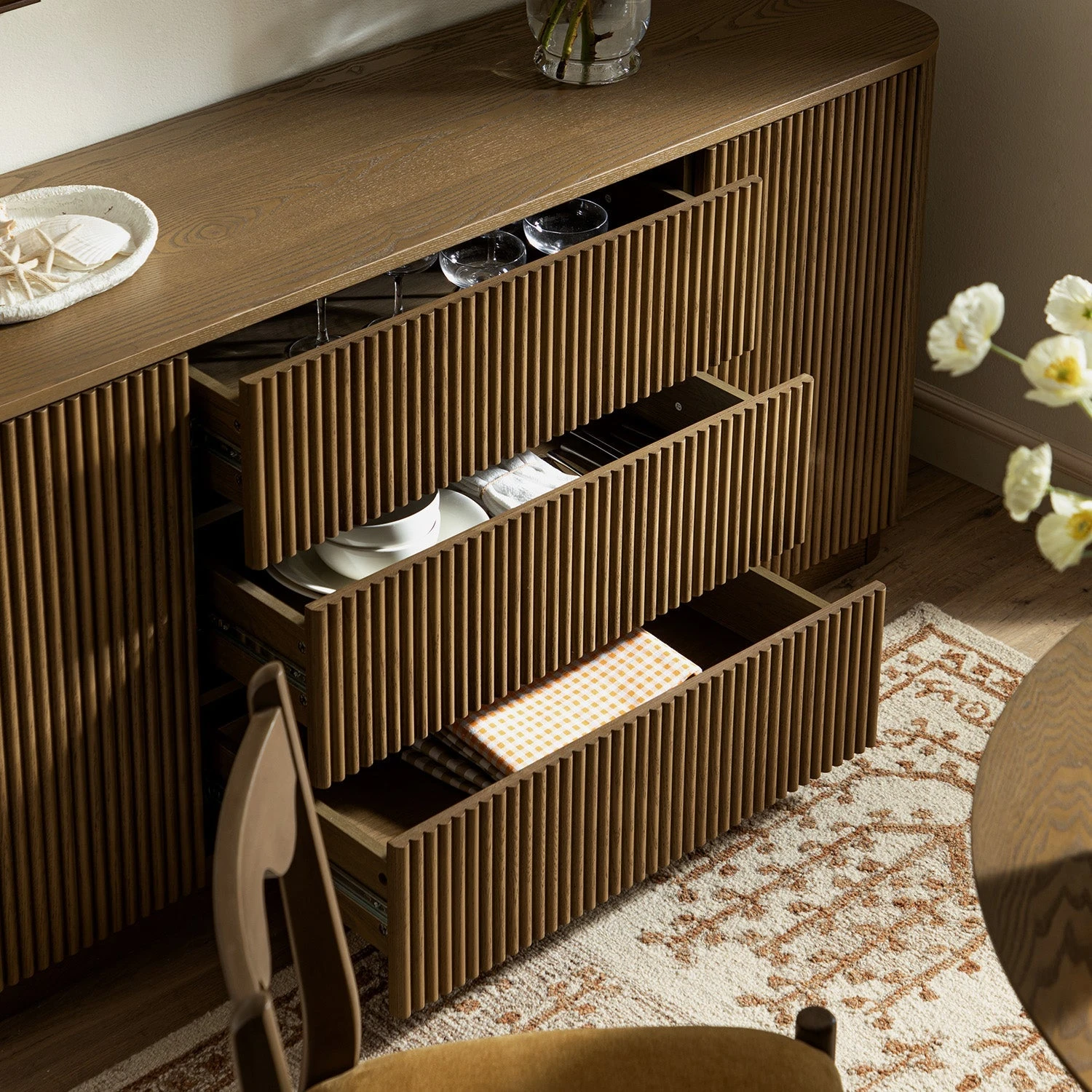 Maru Large 2-Door Sideboard With Drawers, Silver Oak 5 Maru Large 2-Door Sideboard With Drawers, Silver Oak - Image 5