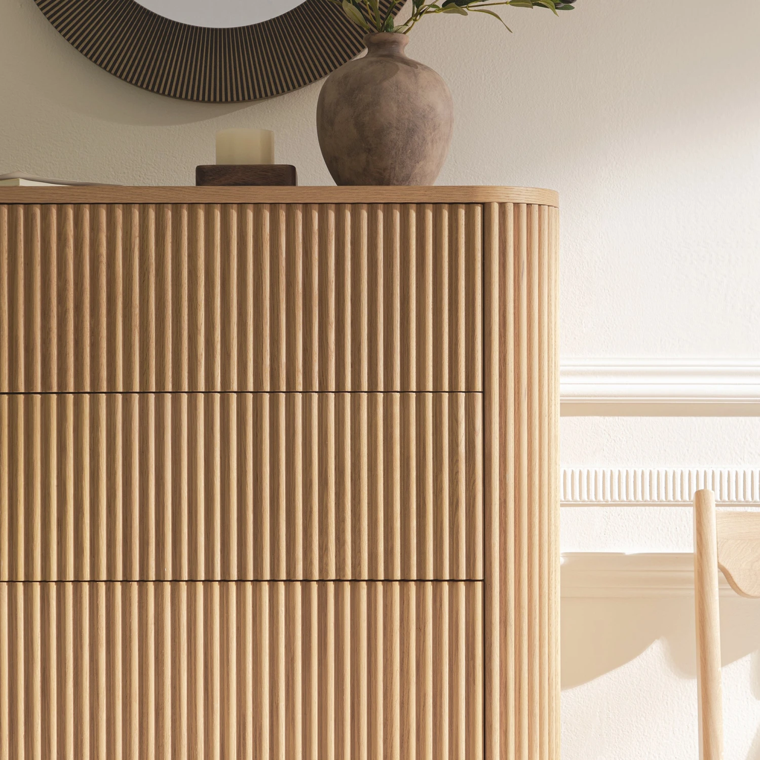 Maru Chest Of 5 Drawers, Oak 3 Maru Chest Of 5 Drawers, Oak - Image 3