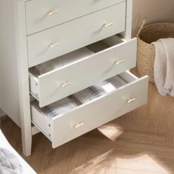 Oakham Chest Of 4 Drawers, Shaded White 16 Oakham Chest Of 4 Drawers, Shaded White -Daals Store FT COD 07 WHITE scene3