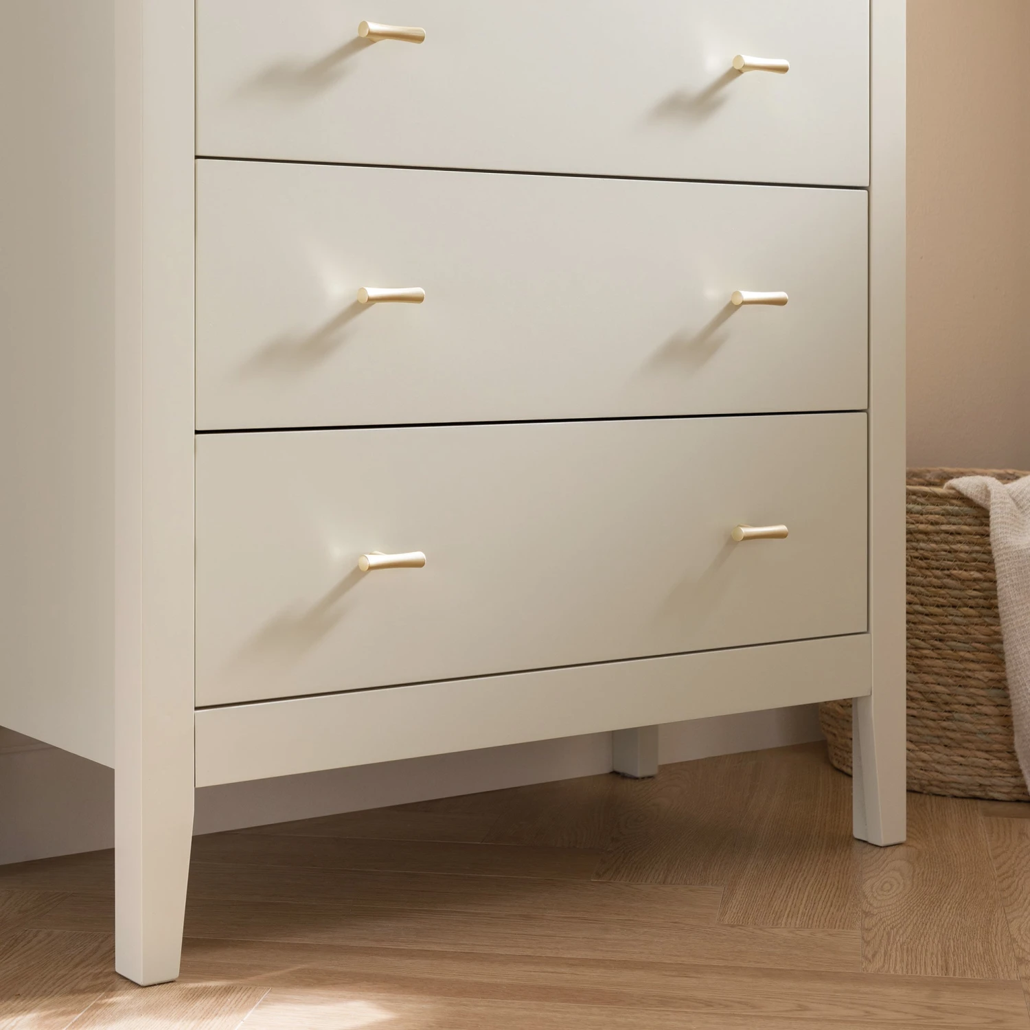 Oakham Chest Of 4 Drawers, Shaded White 5 Oakham Chest Of 4 Drawers, Shaded White - Image 5