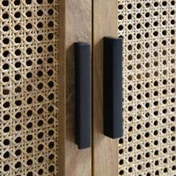 Izzy Curved Rattan Large 3-Door Sideboard, Natural 30 Izzy Curved Rattan Large 3-Door Sideboard, Natural -Daals Store FT SB 03 NAT detail5