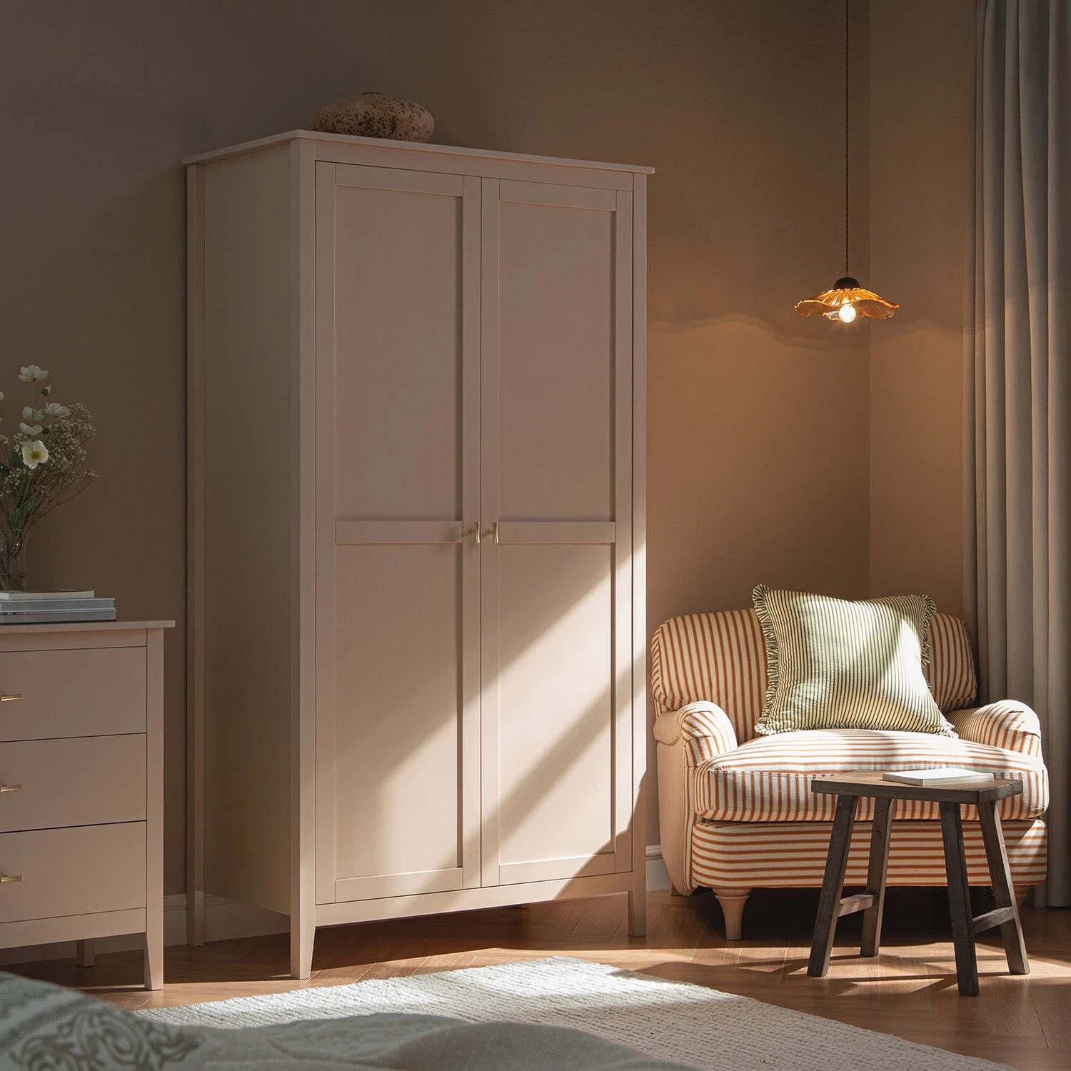 Oakham Double Wardrobe, Nude Pink 3 Oakham Double Wardrobe, Nude Pink - Image 3