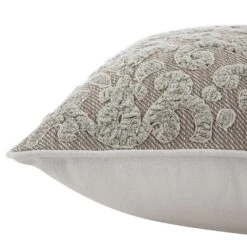 Bloomsbury Imperial Chenille Embroidered Cotton Cushion 7 Bloomsbury Imperial Chenille Embroidered Cotton Cushion -Daals Store HW CUSH BLOOMSBURY IMPERIAL detail2