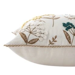Country Collection Cow Parsley Embroidered Cotton Cushion 12 Country Collection Cow Parsley Embroidered Cotton Cushion -Daals Store HW CUSH COWPARSLEY detail4