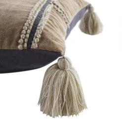 Wylder Collection Enzyme Washed Patchwork – Vintage Velvet & Slub Cotton Decorative Cushion -Daals Store HW CUSH WYLDERPATCH45 detail4