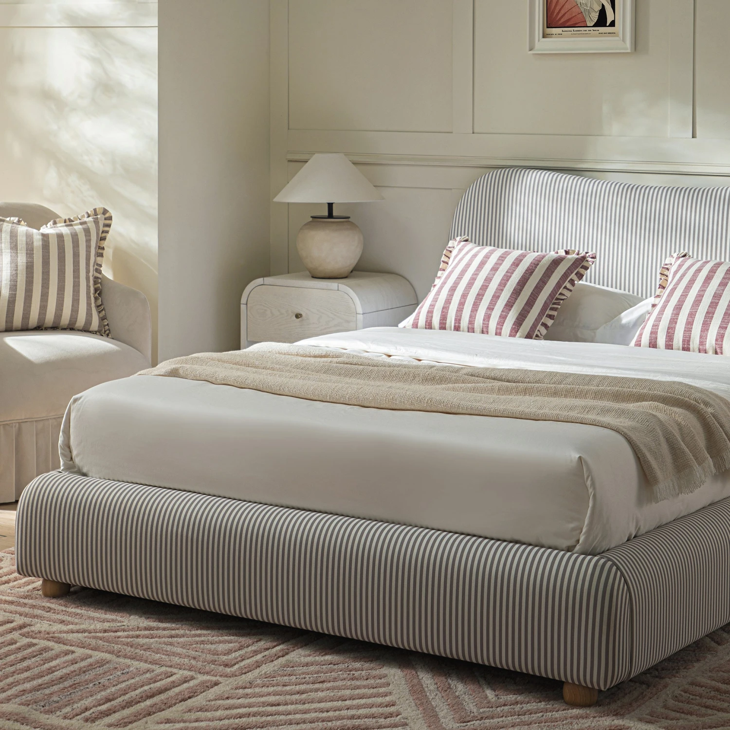 Egerie Curved Headboard Light Taupe Striped Fabric Ottoman Storage Bed 4 Egerie Curved Headboard Light Taupe Striped Fabric Ottoman Storage Bed - Image 4