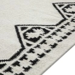 Atlan Cream & Black Handwoven Wool Rug -Daals Store KI ATLAN RUG BLACK detail2
