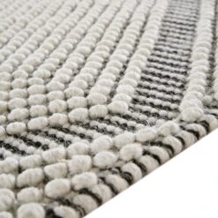 Avanti Handwoven Salt And Pepper Diamond Bobble Wool Rug 15 Avanti Handwoven Salt And Pepper Diamond Bobble Wool Rug -Daals Store KI AVANTI RUG DIAM detail3
