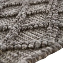 Avanti Warm Grey Diamond Bobble Rug – Handwoven 100% Wool Geometric Tassel Area Rug -Daals Store KI AVANTI RUG GREY detail3