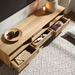 Avanti Cream Handwoven 100% Wool Bobble Rug – Geometric Textured Tassel Area Rug -Daals Store KI AVANTI RUG WH scene2