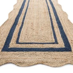 Evie Hand Braided Jute Scallop Navy Blue Runner -Daals Store KI EVIE RUG NAVY RUNNER detail2