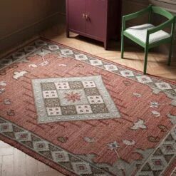 Farah Kilim Deep Red and Multi-Tone – Diamond Motif Traditional Series Handwoven Flat-Weave Rug -Daals Store KI FARAH RUG KILIM scene1