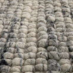 Indra Dark Grey Handwoven Wool Rug – Textured Variegated Indian Wool & Jute Blend -Daals Store KI INDRA RUG DKGREY detail2