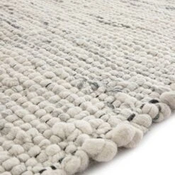 Indra Light Grey Variegated Handwoven Wool & Jute Runner - 300x66cm Hallway Rug 8 Indra Light Grey Variegated Handwoven Wool & Jute Runner - 300x66cm Hallway Rug -Daals Store KI INDRA RUG LTGREY RUNNER detail2