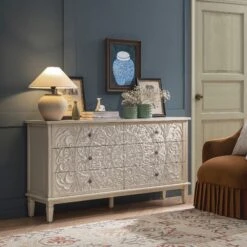 Kadiri Ikat Hand Tufted Wool Rug β Deep Red & Blue Geometric Traditional Indian Area Rug 11 Kadiri Ikat Hand Tufted Wool Rug β Deep Red & Blue Geometric Traditional Indian Area Rug -Daals Store KI KADIRI RUG scene2