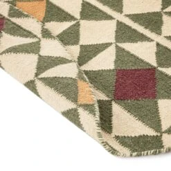 Kamala Geometric Olive & Ochre Round Wool Rug β Handwoven Flat-Weave Artisan Design 11 Kamala Geometric Olive & Ochre Round Wool Rug β Handwoven Flat-Weave Artisan Design -Daals Store KI KAMALA RUG ROUND detail4