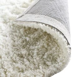 Lexi Neutral Cream Geometric Diamond – Hand Tufted New Zealand Wool Rectangular Rug with Tassels -Daals Store KI LEXI RUG detail4