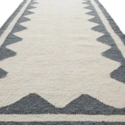 Matilda Cream with Blue Scallop Border – Handwoven 100% Wool Flat-Woven Runner Rug -Daals Store KI MATILDA RUG BLUE RUNNER detail2