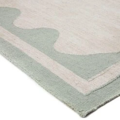 Matilda Sage Green Scallop Border Handwoven Rug – Cream & Sage Indoor/Outdoor Artisan Rug -Daals Store KI MATILDA RUG SAGE PET detail2