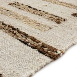 Noa Linear Cream Handwoven Wool Runner – Neutral Beige and Brown Textured Flatweave Rug -Daals Store KI NOA RUG RUNNER detail4