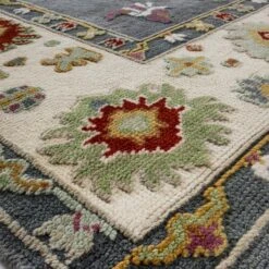 Oushak Enchanted Floral Hand-Knotted Rug in Slate Grey & Pistachio Green – Heritage Collection New Zealand Wool -Daals Store KI OUSHAK RUG detail6