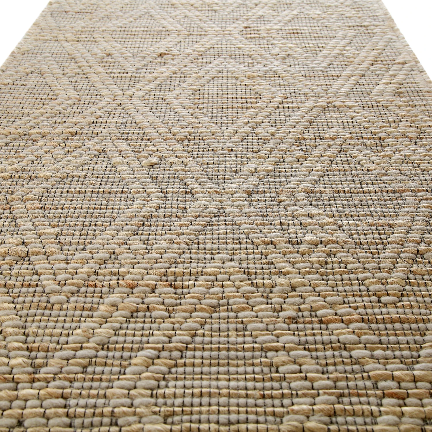 Cambria Wool And Jute Handwoven Patterned Runner 4 Cambria Wool And Jute Handwoven Patterned Runner - Image 4