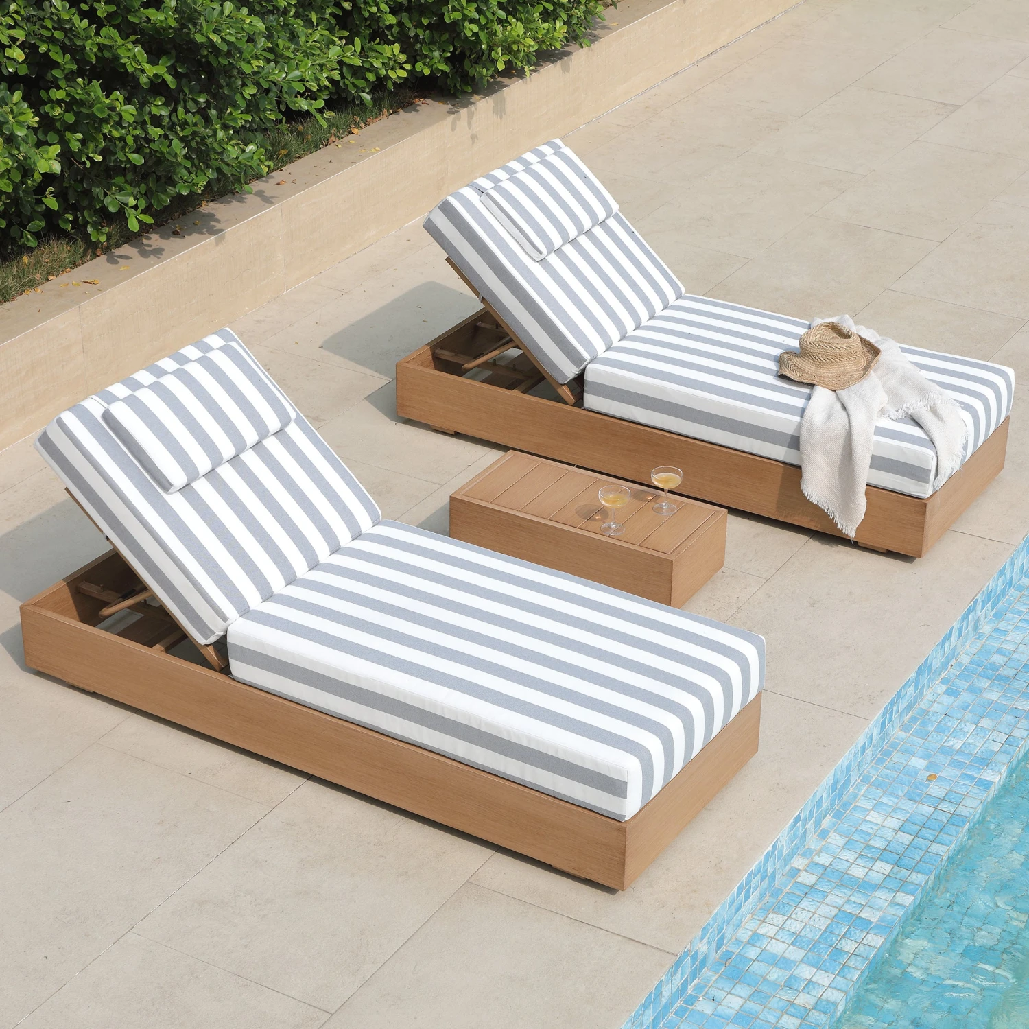 Jardin Aluminium Outdoor Sun Lounger Set, Natural With Blue Stripes 4 Jardin Aluminium Outdoor Sun Lounger Set, Natural With Blue Stripes - Image 4