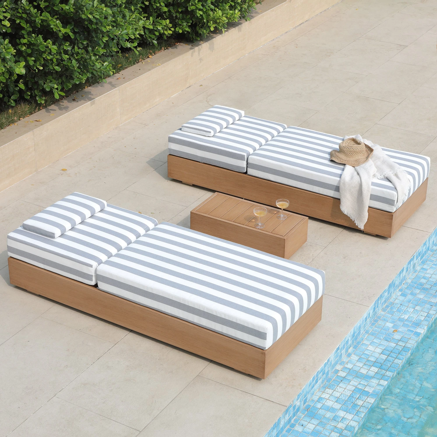 Jardin Aluminium Outdoor Sun Lounger Set, Natural With Blue Stripes 5 Jardin Aluminium Outdoor Sun Lounger Set, Natural With Blue Stripes - Image 5