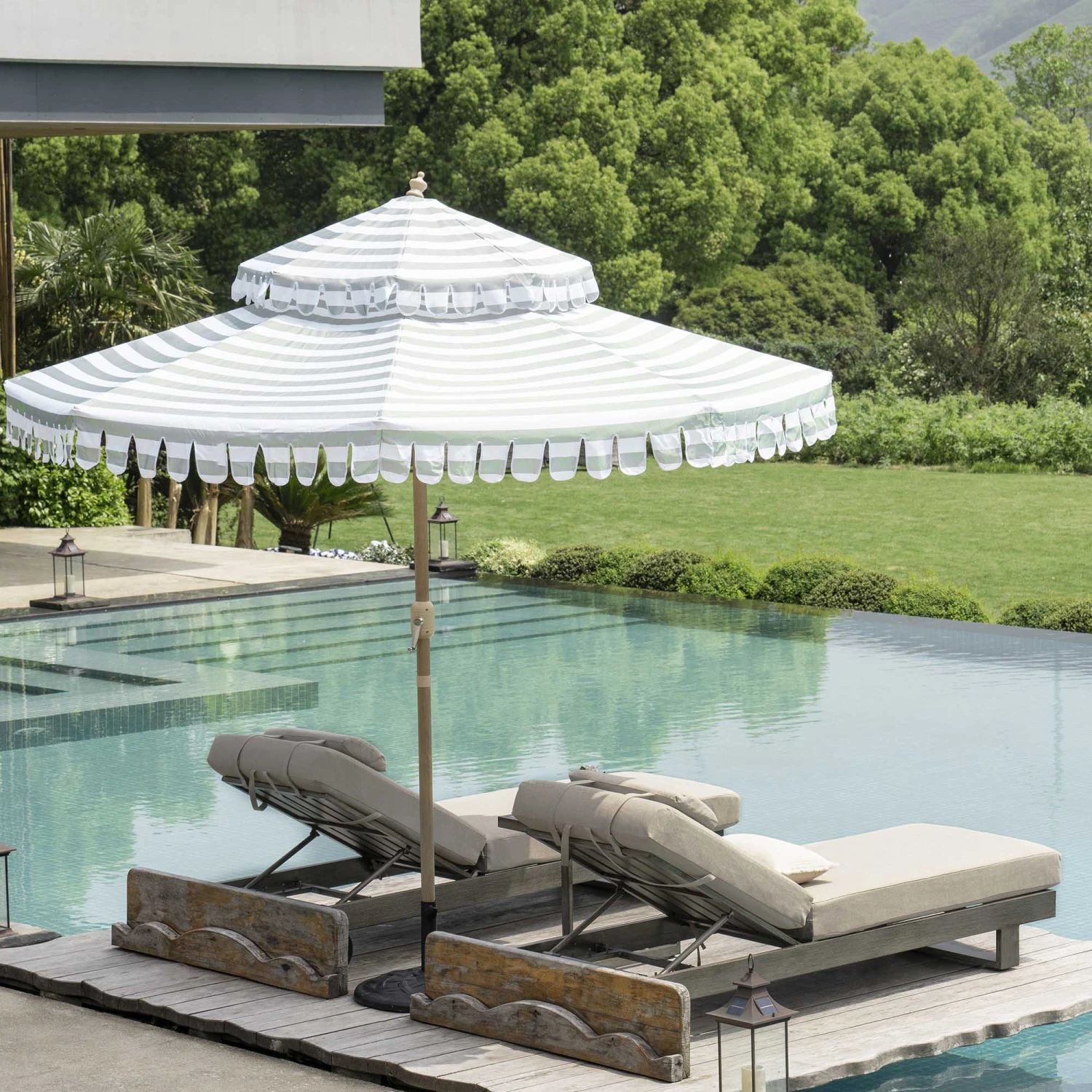 Montrose Aluminium Outdoor Sun Lounger Set, Brushed Silver Oak 3 Montrose Aluminium Outdoor Sun Lounger Set, Brushed Silver Oak - Image 3