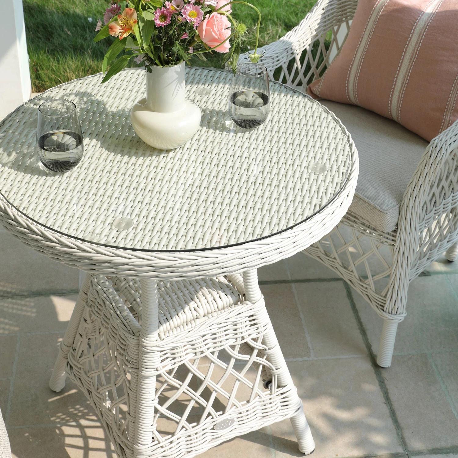 Willowbrook White Lattice Weave Rattan Bistro Set β 3-Piece Outdoor Garden Dining Set 4 Willowbrook White Lattice Weave Rattan Bistro Set β 3-Piece Outdoor Garden Dining Set - Image 4