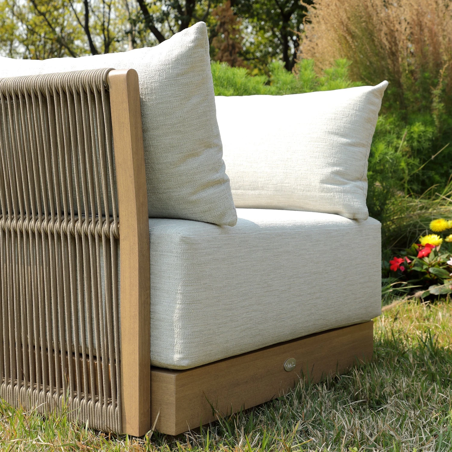 Pedra Rope And Aluminium Outdoor Bistro Set, Natural 5 Pedra Rope And Aluminium Outdoor Bistro Set, Natural - Image 5