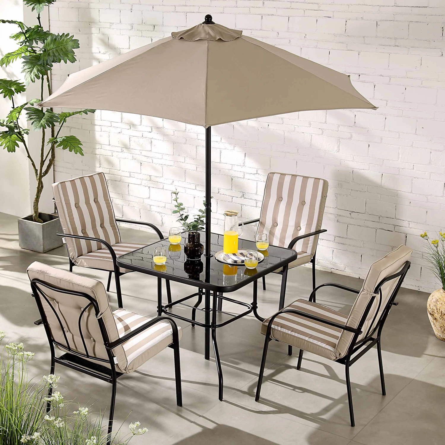 Champneys 4 Seater Steel And Fabric Outdoor Patio Dining Set With Parasol, Taupe 3 Champneys 4 Seater Steel And Fabric Outdoor Patio Dining Set With Parasol, Taupe - Image 3