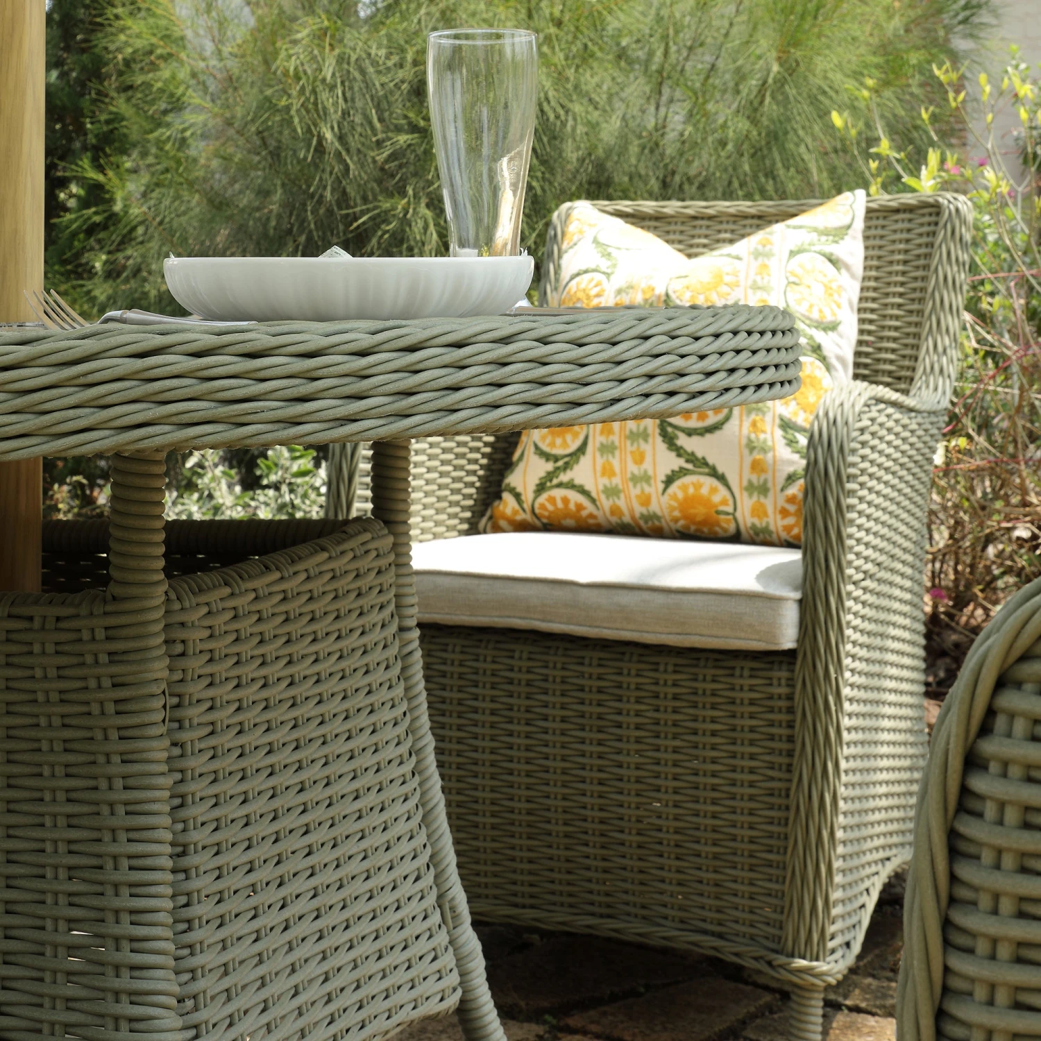 Hampshire 4-Seater Round Wicker Rattan Dining Set, Desert Sage 6 Hampshire 4-Seater Round Wicker Rattan Dining Set, Desert Sage - Image 6