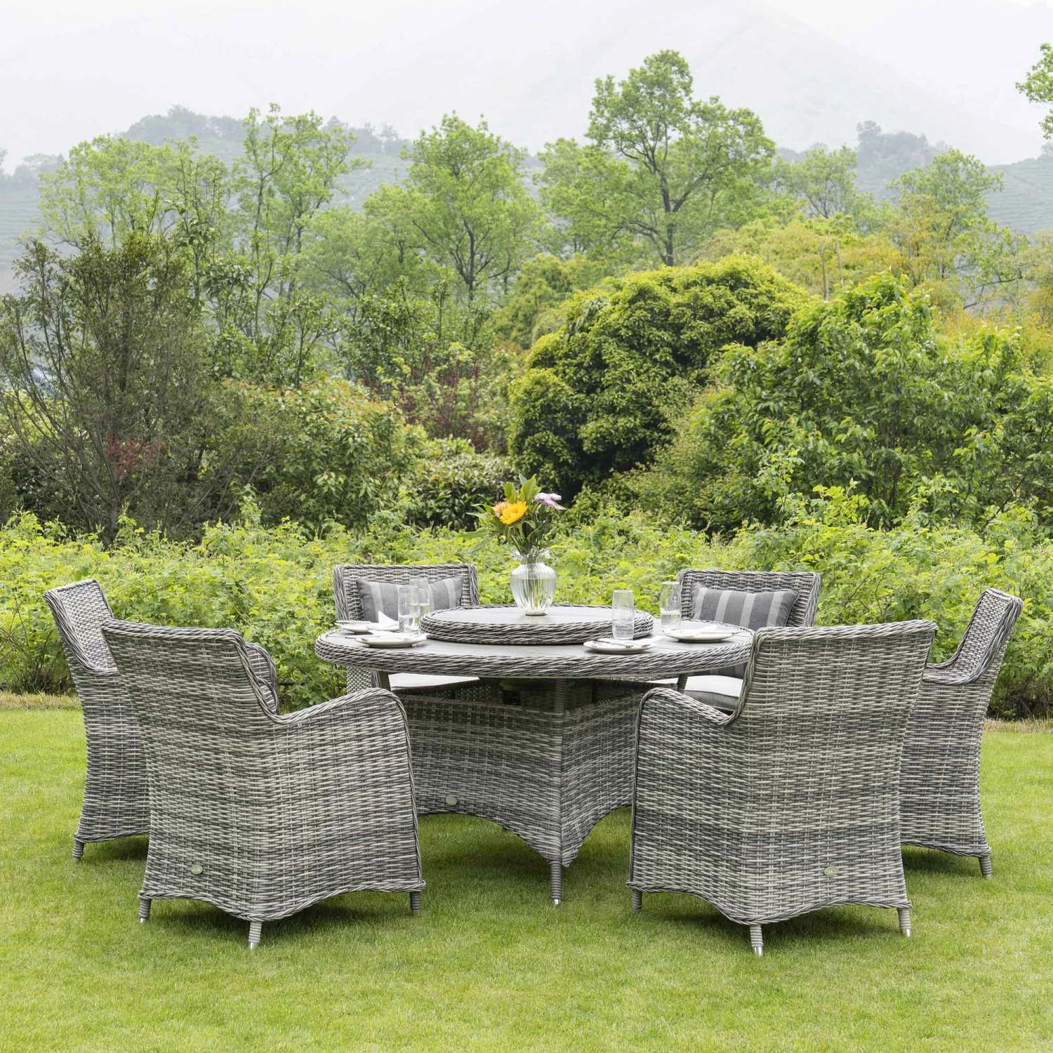 Hampshire 6-Seater Round Wicker Rattan Dining Set With Lazy Susan & Ice Bucket, Light Grey 2 Hampshire 6-Seater Round Wicker Rattan Dining Set With Lazy Susan & Ice Bucket, Light Grey - Image 2