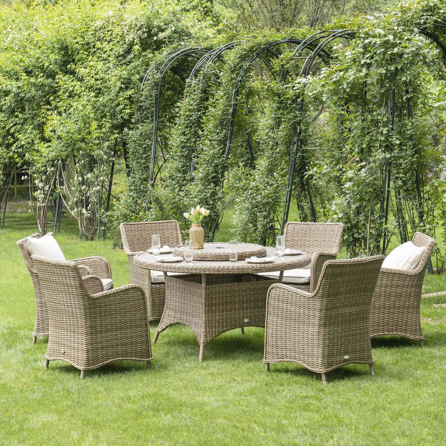 Hampshire 6-Seater Round Wicker Rattan Dining Set With Lazy Susan & Ice Bucket, Natural 2 Hampshire 6-Seater Round Wicker Rattan Dining Set With Lazy Susan & Ice Bucket, Natural - Image 2