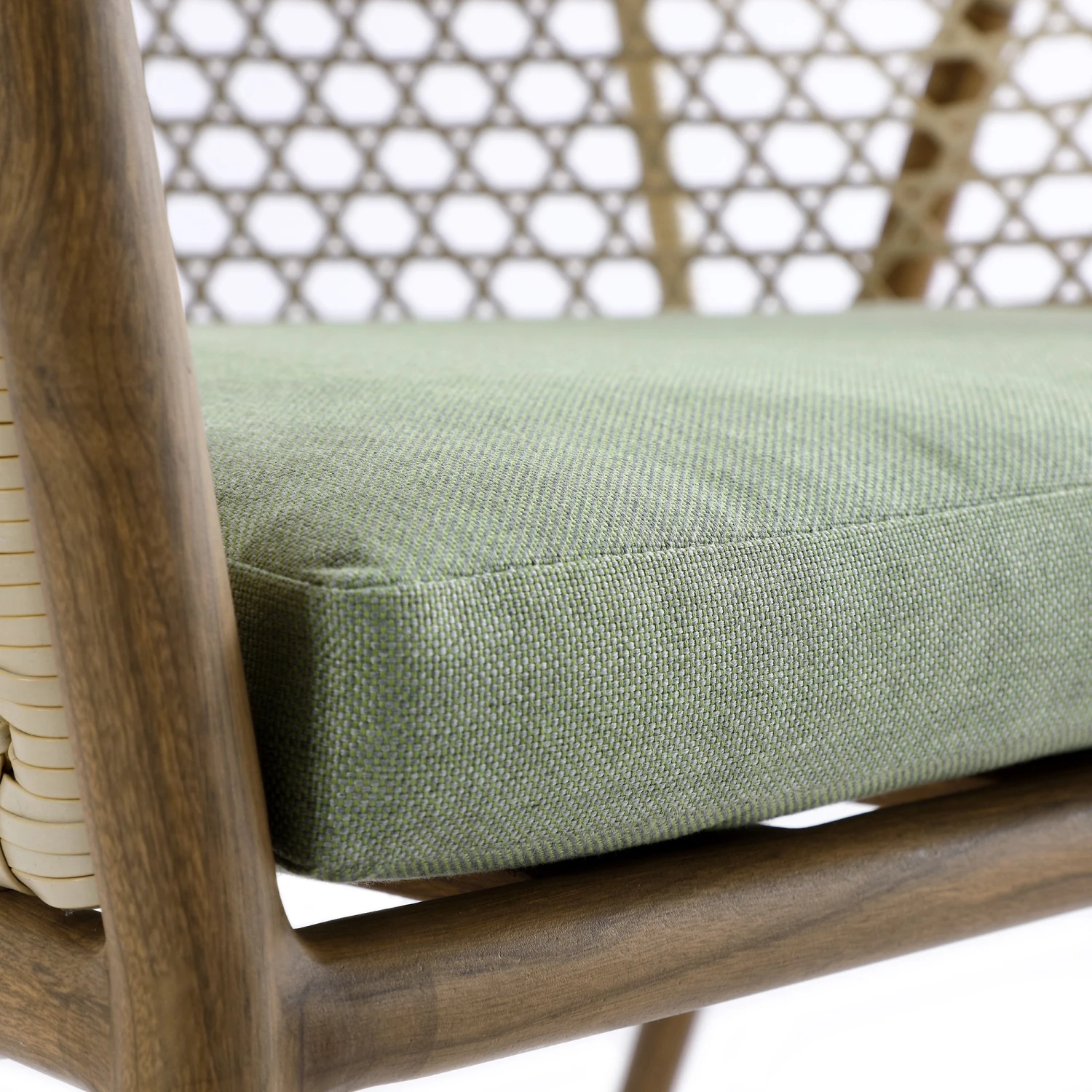 Pienza 4-Seater Outdoor Rattan Round Dining Set - Sage Green Fabric & Light Walnut Wood-Effect Frame 15 Pienza 4-Seater Outdoor Rattan Round Dining Set - Sage Green Fabric & Light Walnut Wood-Effect Frame - Image 15