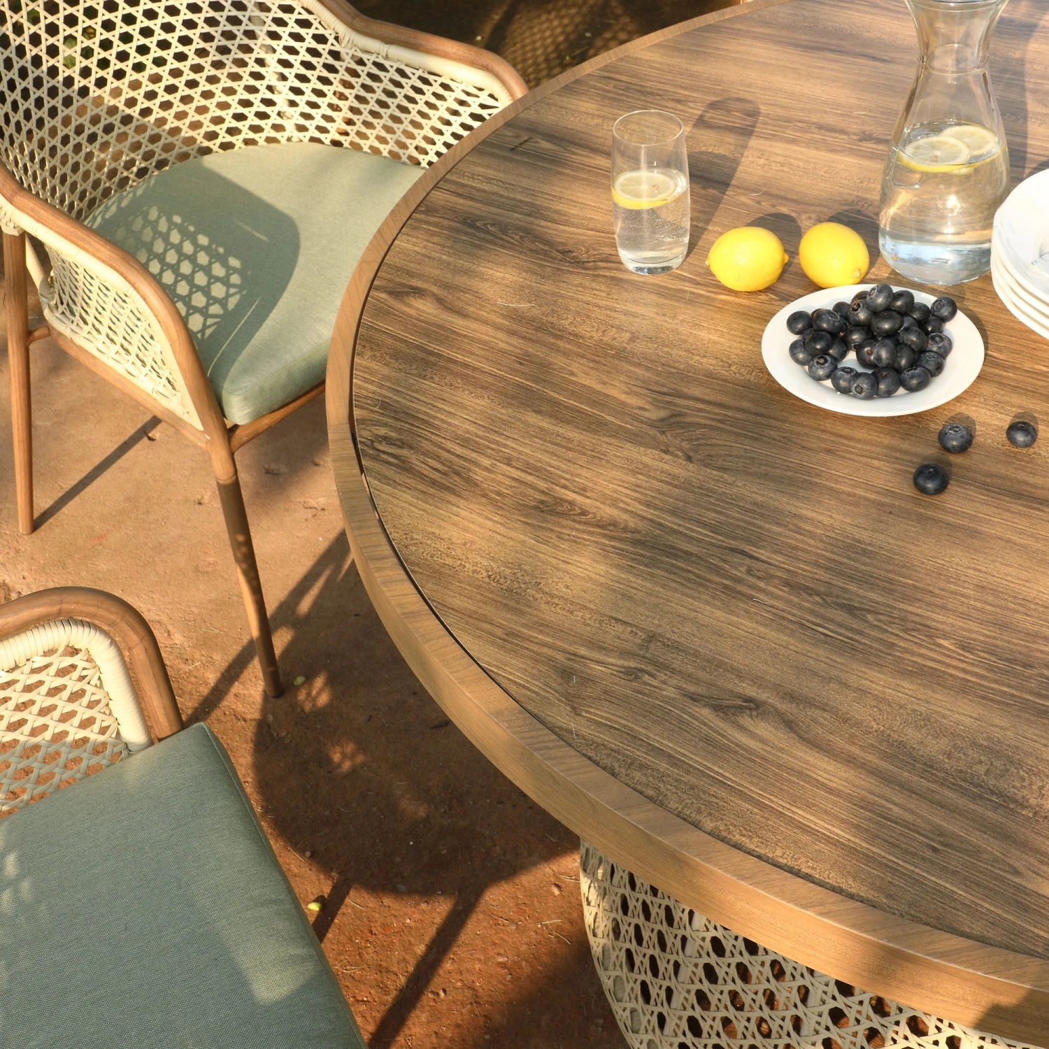 Pienza Outdoor Rattan 6-Seater Round Dining Set, Sage Green Fabric With Light Walnut Frame 5 Pienza Outdoor Rattan 6-Seater Round Dining Set, Sage Green Fabric With Light Walnut Frame - Image 5