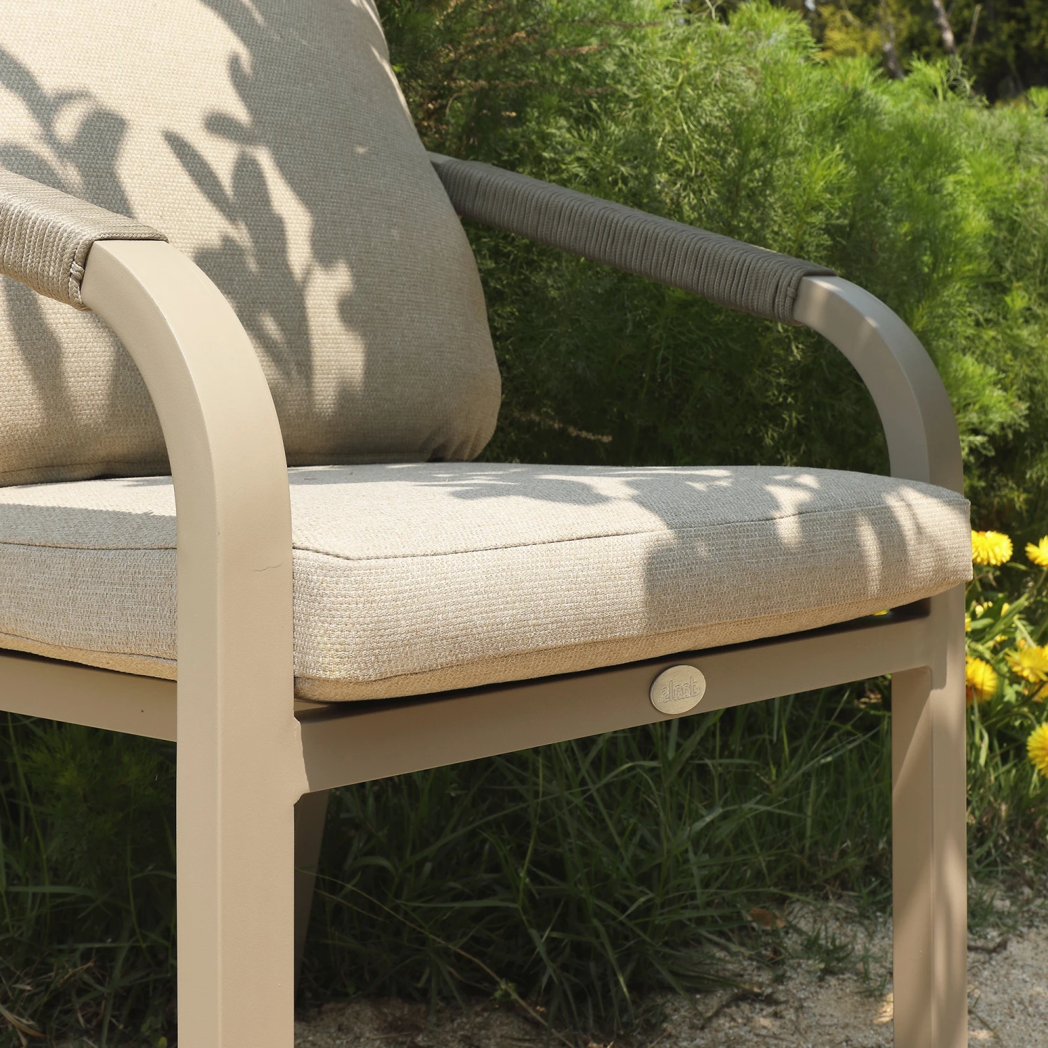 Manresa Rope 4-Seater Square Dining Set, Taupe And Beige 8 Manresa Rope 4-Seater Square Dining Set, Taupe And Beige - Image 8