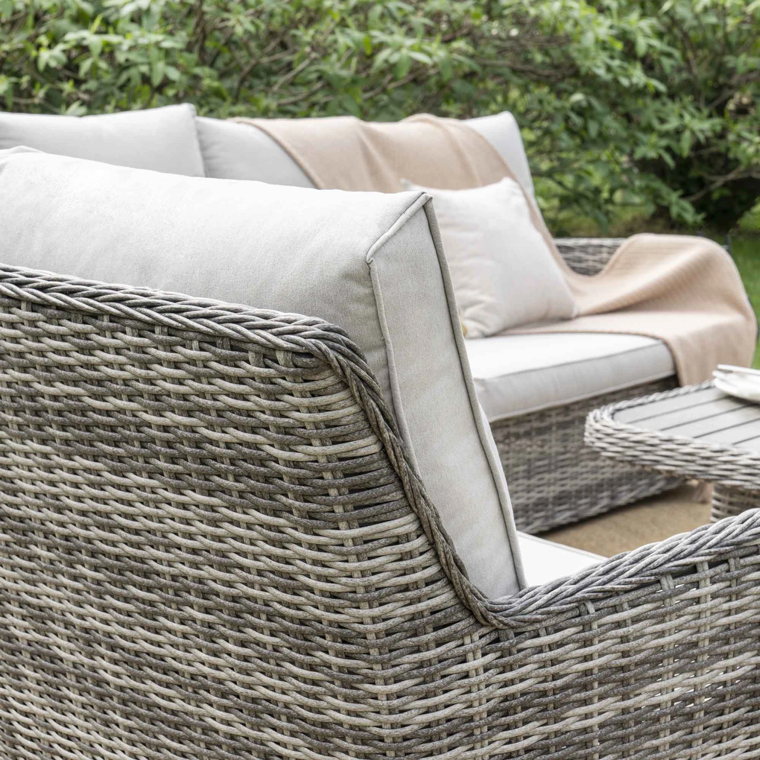 Hampshire Light Grey Large Corner Round Wicker Rattan Dining Set β Modular Sofa with Rising Firepit Table 7 Hampshire Light Grey Large Corner Round Wicker Rattan Dining Set β Modular Sofa with Rising Firepit Table - Image 7