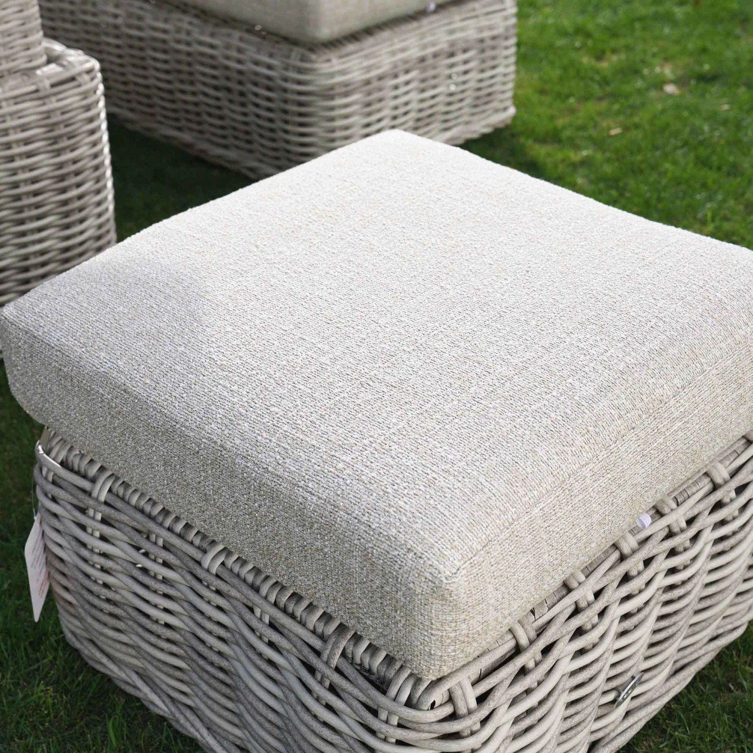 Bellagio Round Wicker Large Corner Casual Dining Set With Rising Table, Light Grey 6 Bellagio Round Wicker Large Corner Casual Dining Set With Rising Table, Light Grey - Image 6