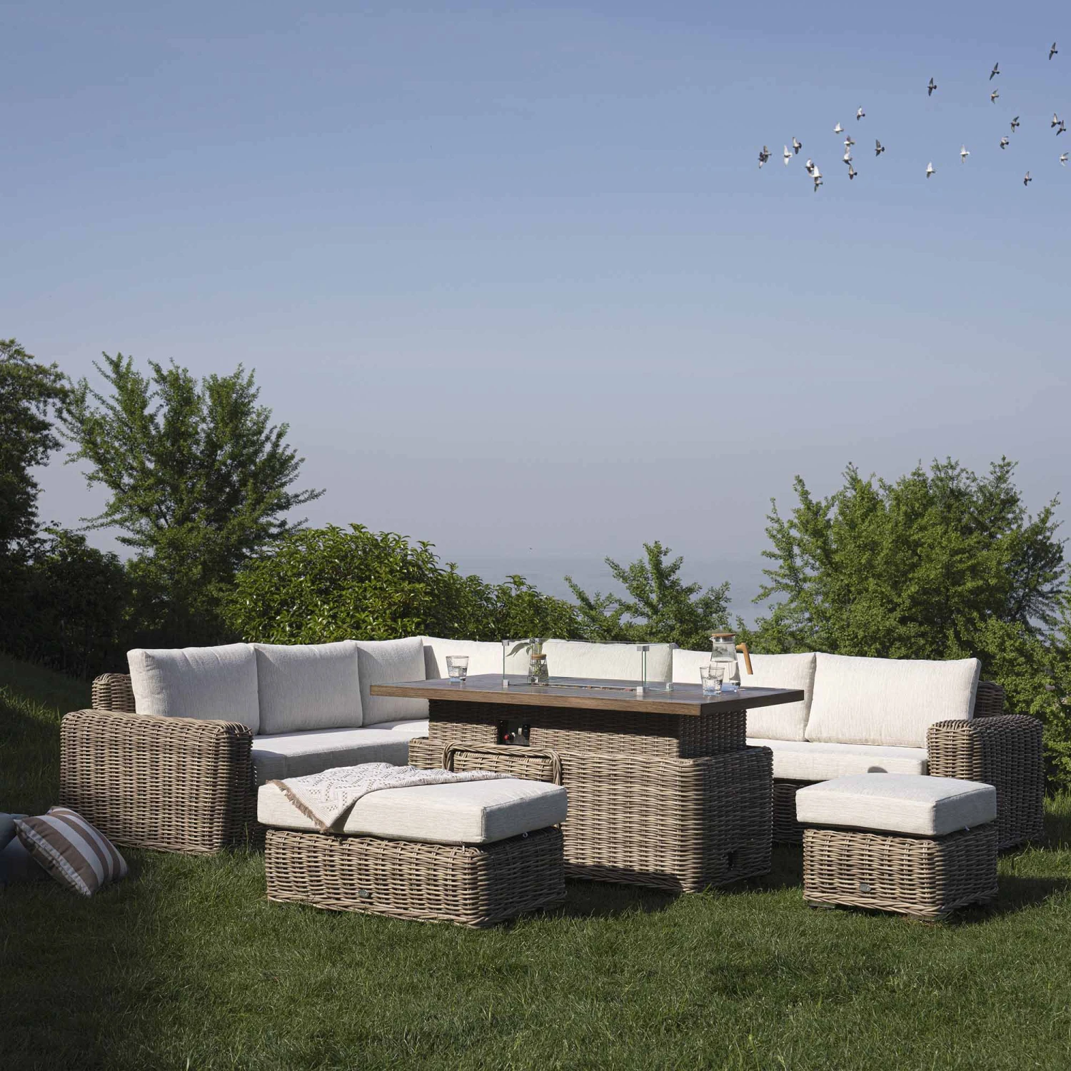 Bellagio Natural Round Wicker Large Modular Corner Dining Set β Height Adjustable Firepit Table & Beige Cushions 2 Bellagio Natural Round Wicker Large Modular Corner Dining Set β Height Adjustable Firepit Table & Beige Cushions - Image 2