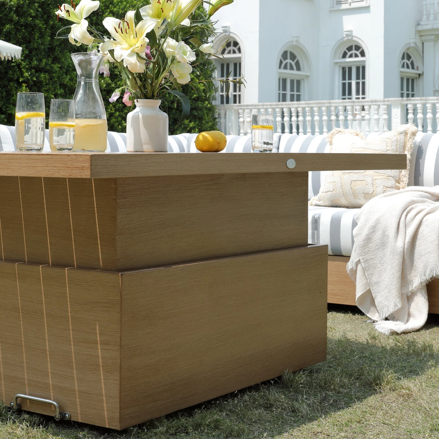 Jardin Aluminium Large Corner Casual Dining Set With Rising Table, Natural With Blue Stripes 7 Jardin Aluminium Large Corner Casual Dining Set With Rising Table, Natural With Blue Stripes - Image 7