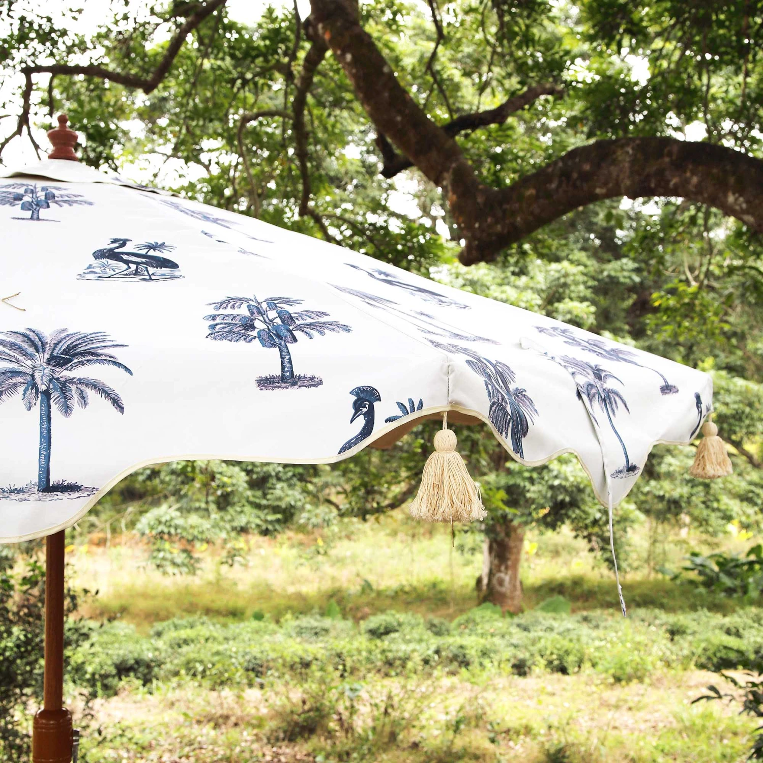 Tropical Pattern 2.6M Octagonal Tassel Parasol With Aluminium Tilt 3 Tropical Pattern 2.6M Octagonal Tassel Parasol With Aluminium Tilt - Image 3