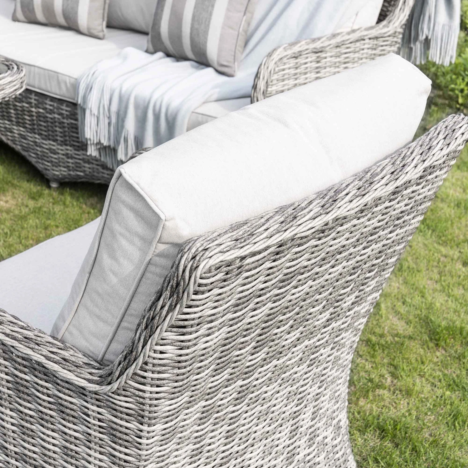 Hampshire 7-Seater Light Grey Round Wicker Rattan Sofa Set with Adjustable Rising Table 6 Hampshire 7-Seater Light Grey Round Wicker Rattan Sofa Set with Adjustable Rising Table - Image 6