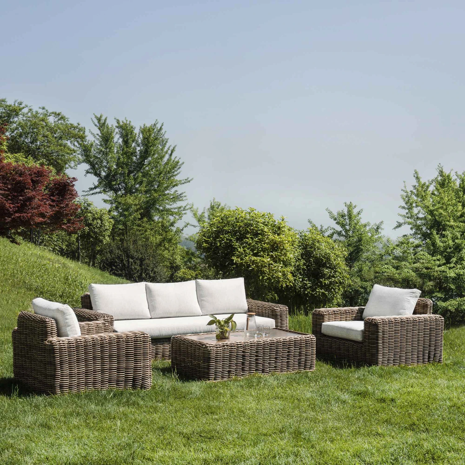 Bellagio Round Wicker Sofa Set With Coffee Table, Natural 2 Bellagio Round Wicker Sofa Set With Coffee Table, Natural - Image 2